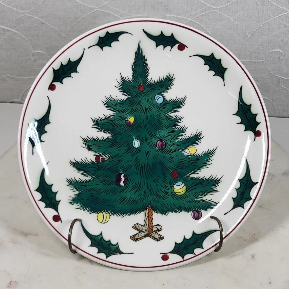 Lefton Hand Decorated Christmas Tree Holly Plate Santa Cookie Holiday Vintage